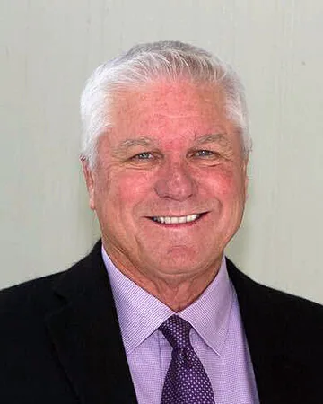 Stephen Burnett Image